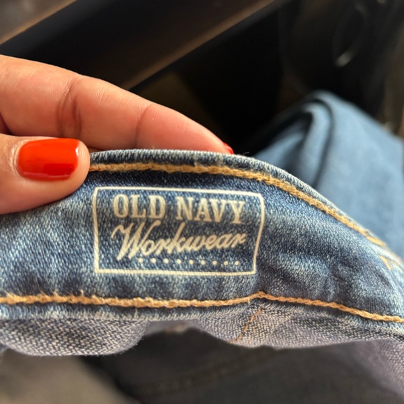 Curvy Extra High-Waisted Sky-Hi
Straight Workwear Jeans - Picture 5 of 6